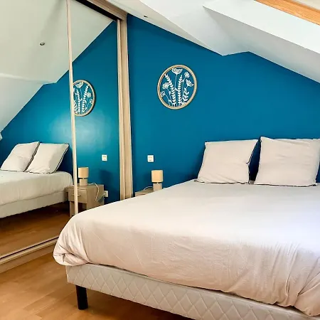 Downtown Duplex - Saint-nicolas - 10 Guests *