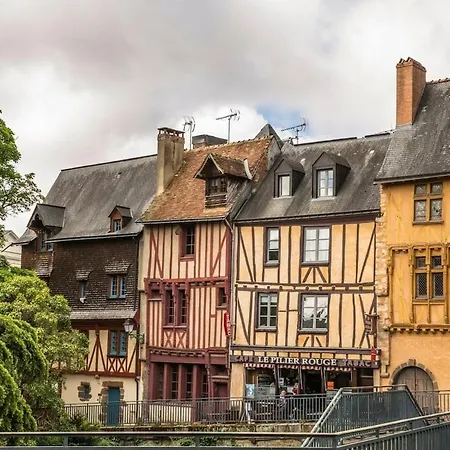 Downtown Duplex - Saint-nicolas - 10 Guests Apartamento *