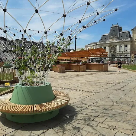 Downtown Duplex - Saint-nicolas - 10 Guests Apartamento Le Mans