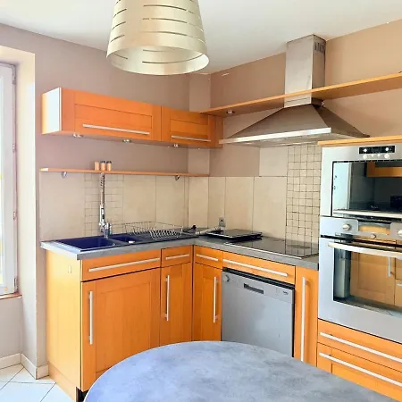 Downtown Duplex - Saint-nicolas - 10 Guests